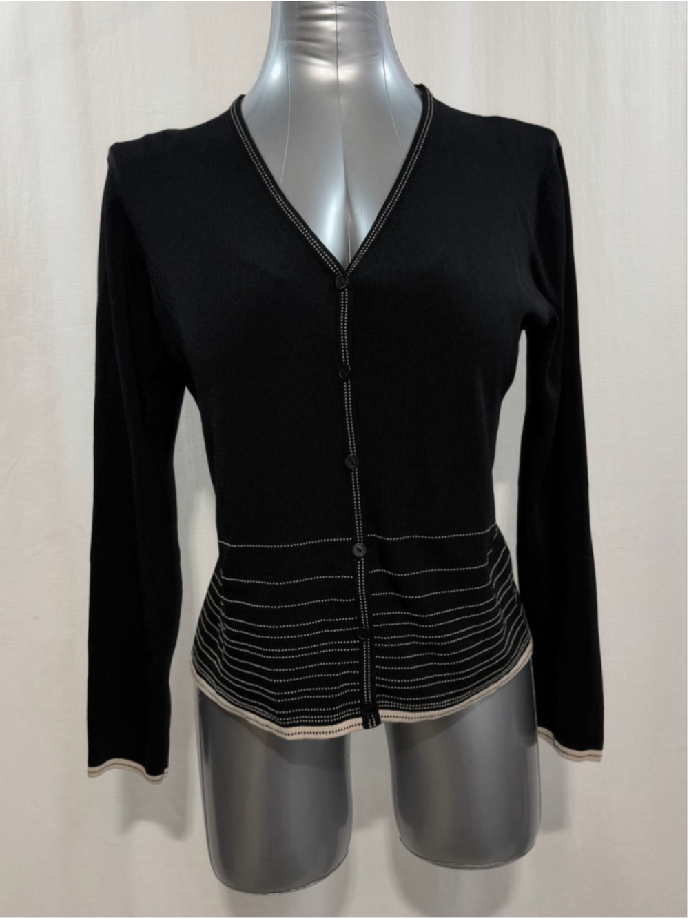 Women's Cleo light knit Cardigan Sweater XL Black Beige V-Neck Button Down 1829 - Picture 2 of 6